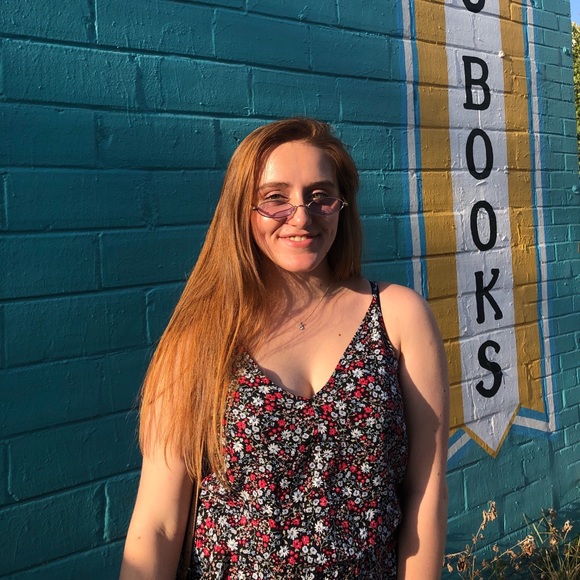 Meet your Posher, Eda - Picture 4 of 4